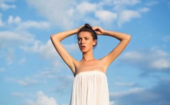 国产AV一区二区三区传媒